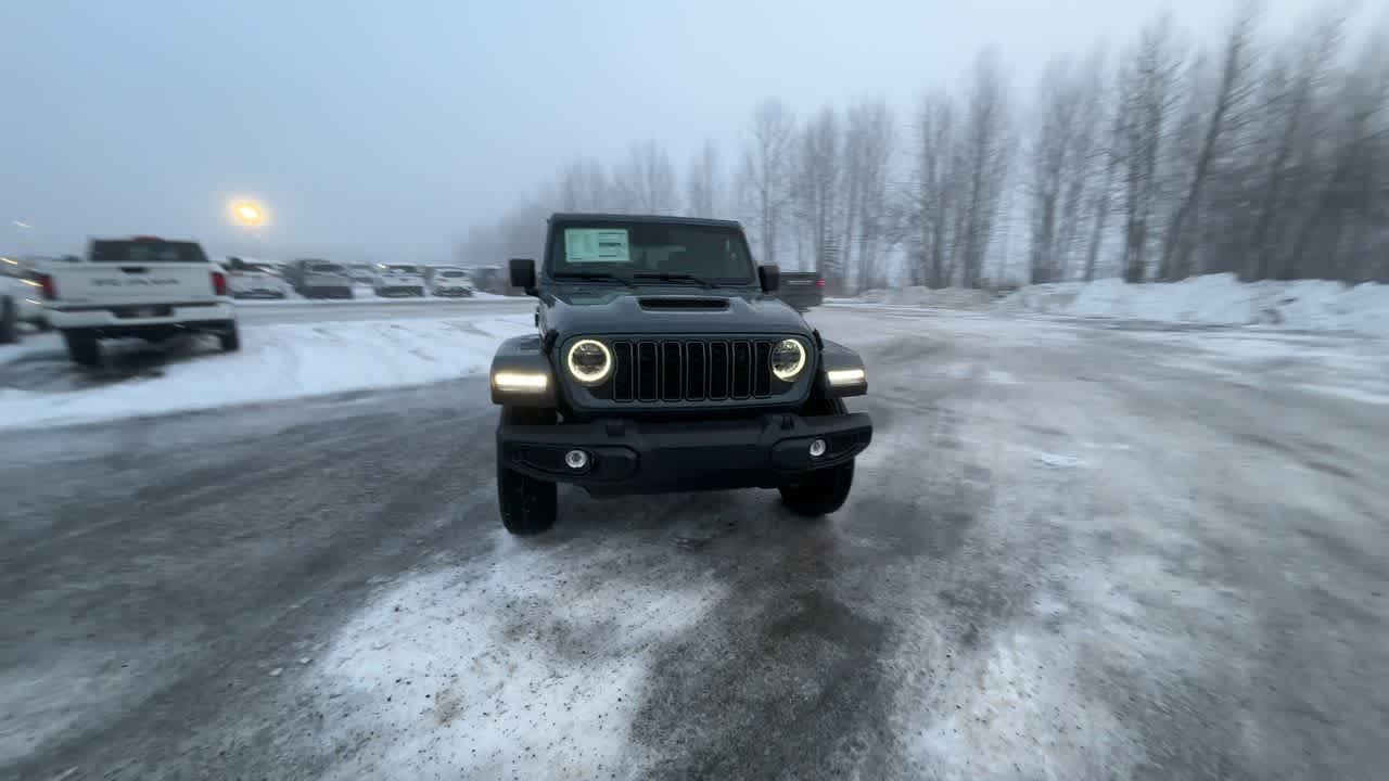 Thumbnail: 2026 Jeep Gladiator - 4