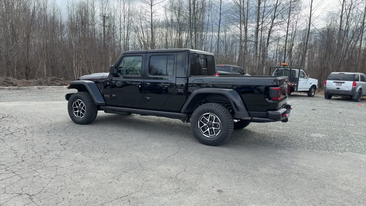 Thumbnail: 2026 Jeep Gladiator - 10