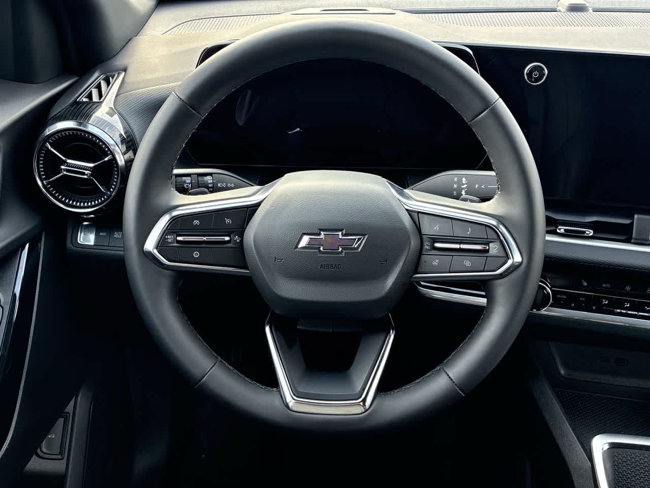 Thumbnail: 2026 Chevrolet Equinox - 17