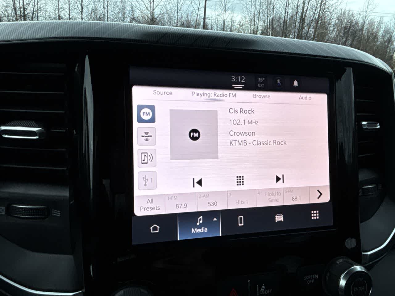 Thumbnail: 2025 RAM 1500 - 26