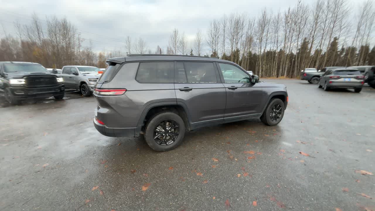 Thumbnail: 2024 Jeep Grand Cherokee L - 15