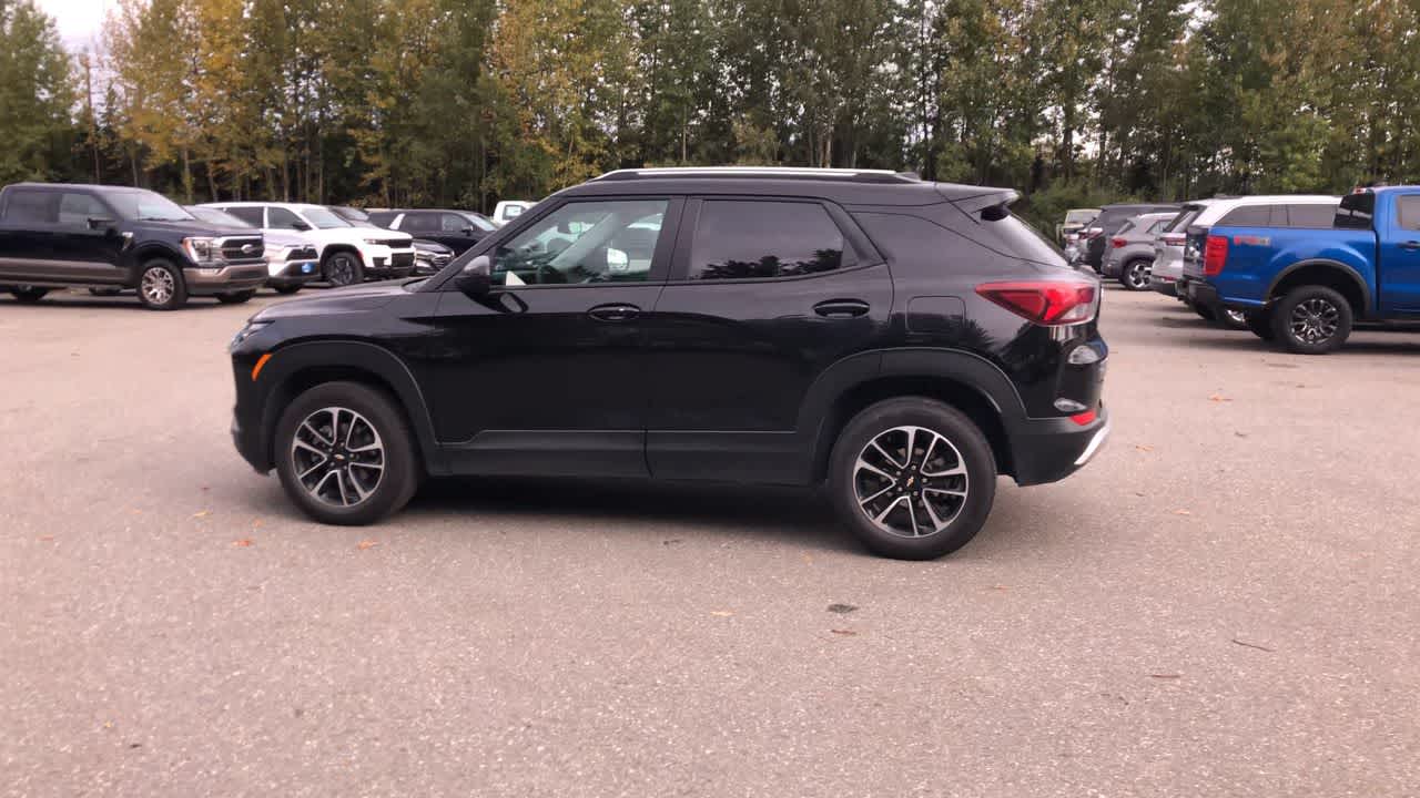 Thumbnail: 2025 Chevrolet TrailBlazer - 9