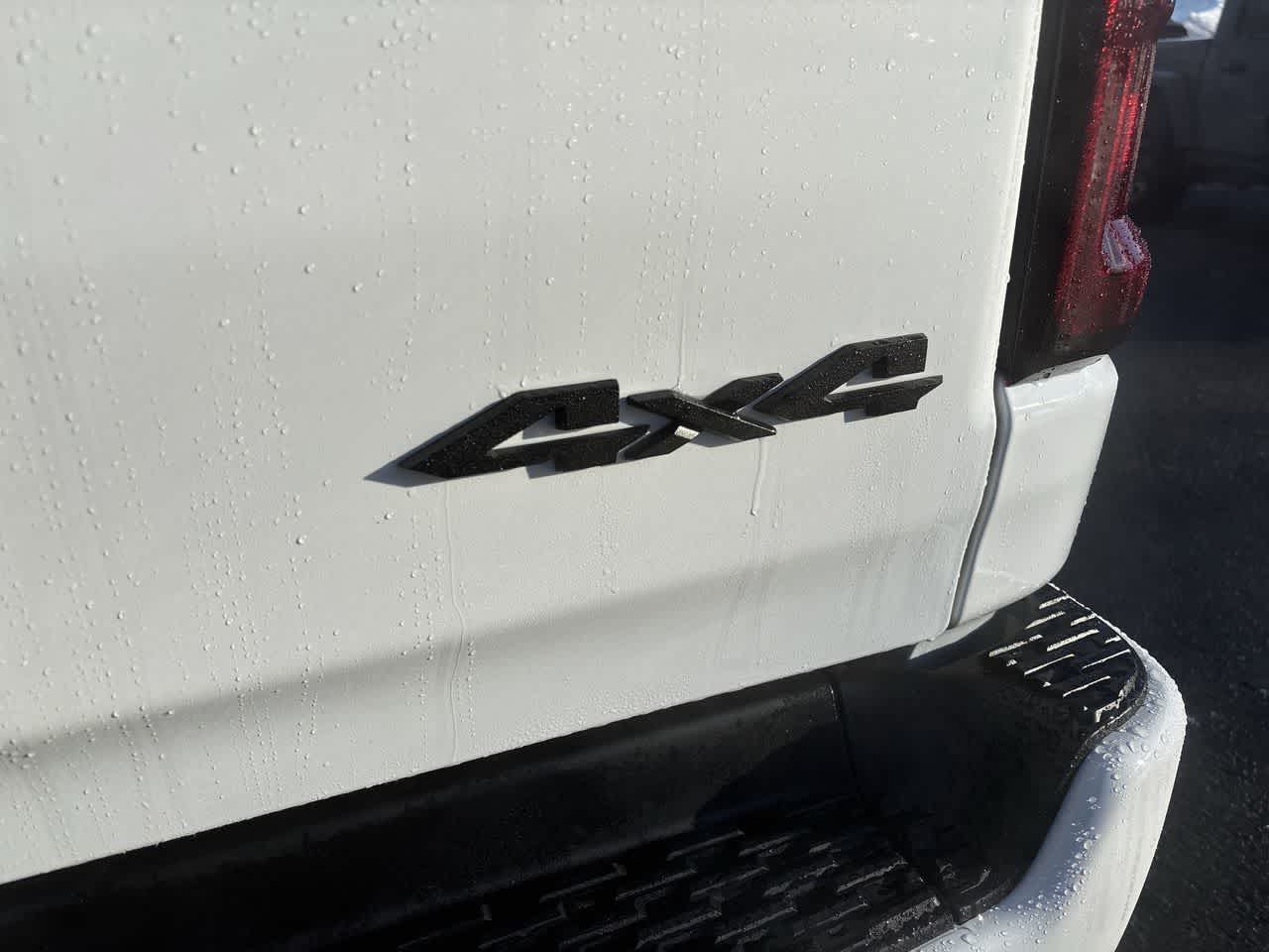 Thumbnail: 2026 RAM 1500 - 18