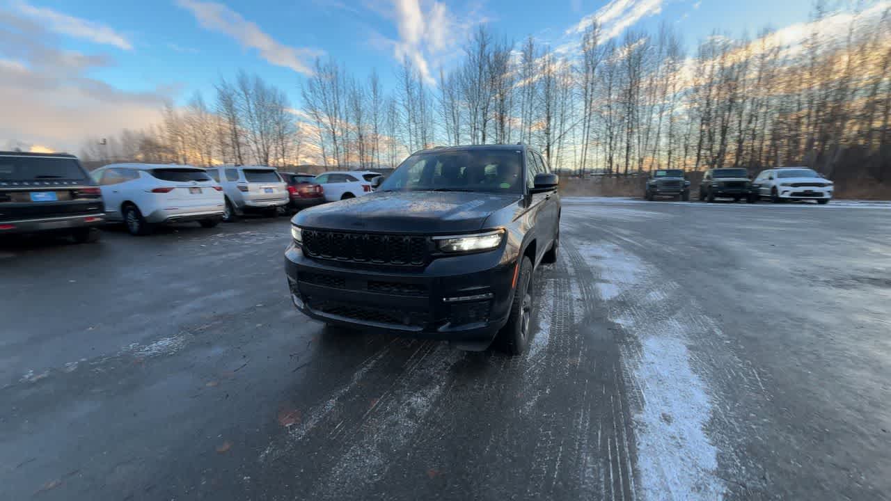 Thumbnail: 2025 Jeep Grand Cherokee - 5