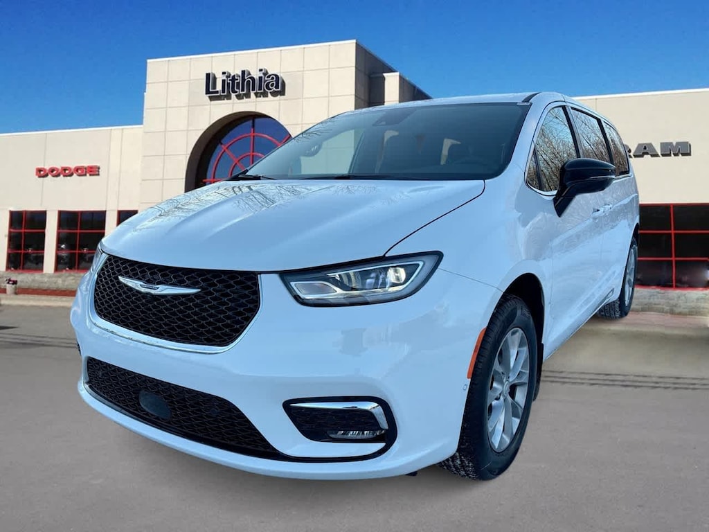 New 2026 Chrysler Pacifica SELECT AWD Passenger Van