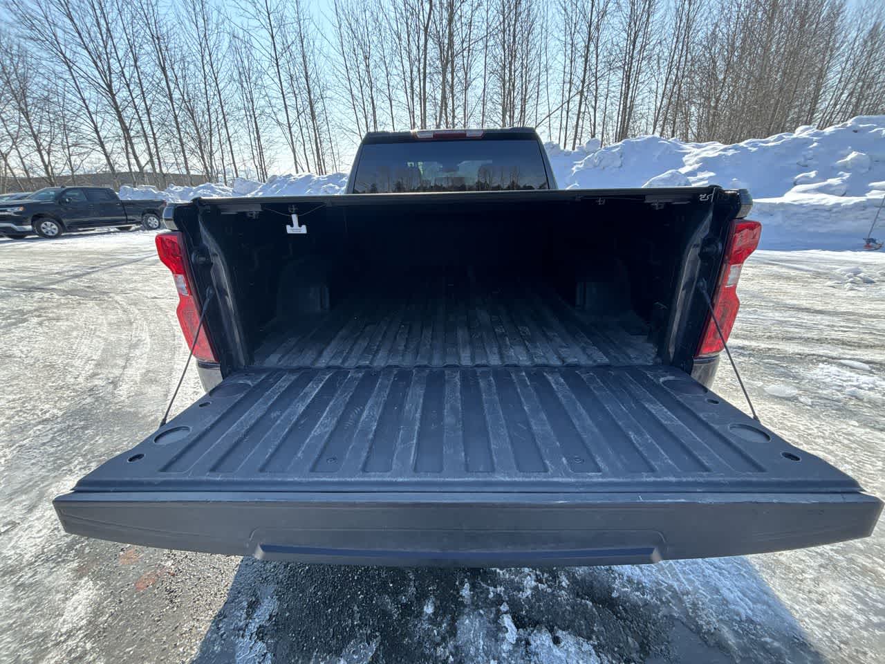 Thumbnail: 2023 Chevrolet Silverado 1500 - 11