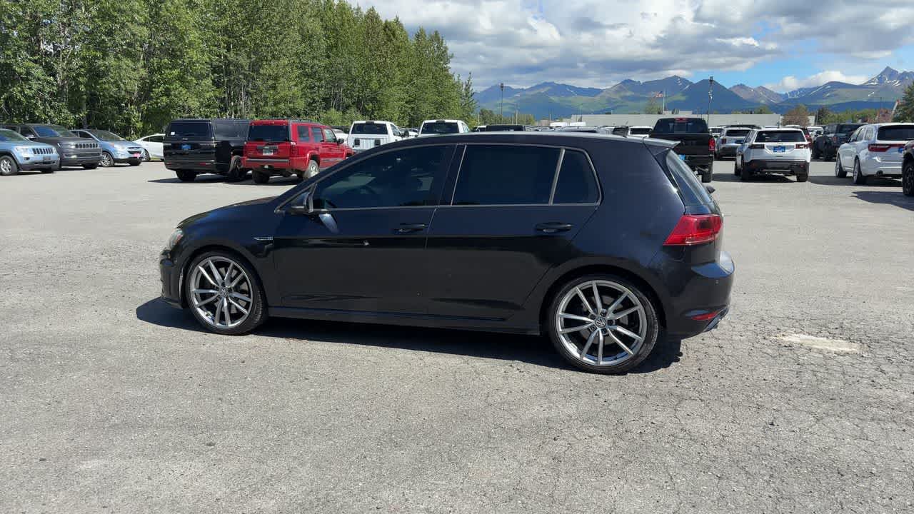 Thumbnail: 2017 Volkswagen Golf - 9
