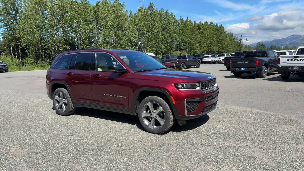 Thumbnail: 2026 Jeep Grand Cherokee - 2
