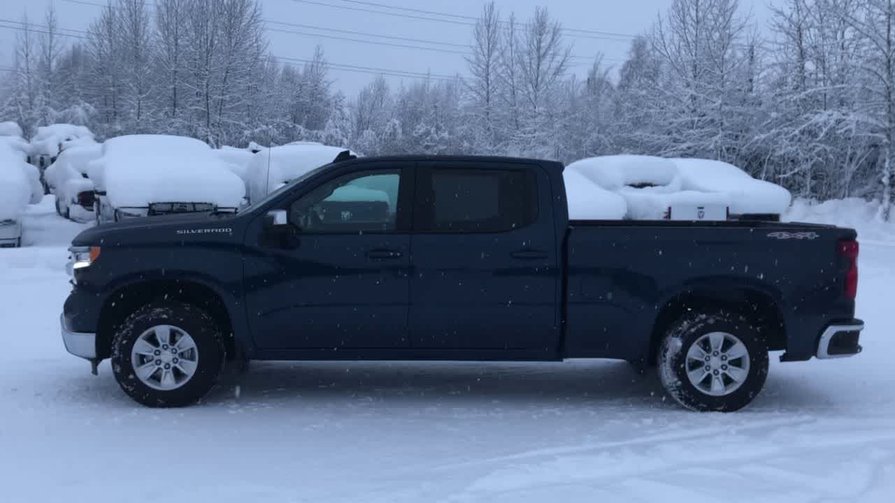 Thumbnail: 2022 Chevrolet Silverado 1500 - 8