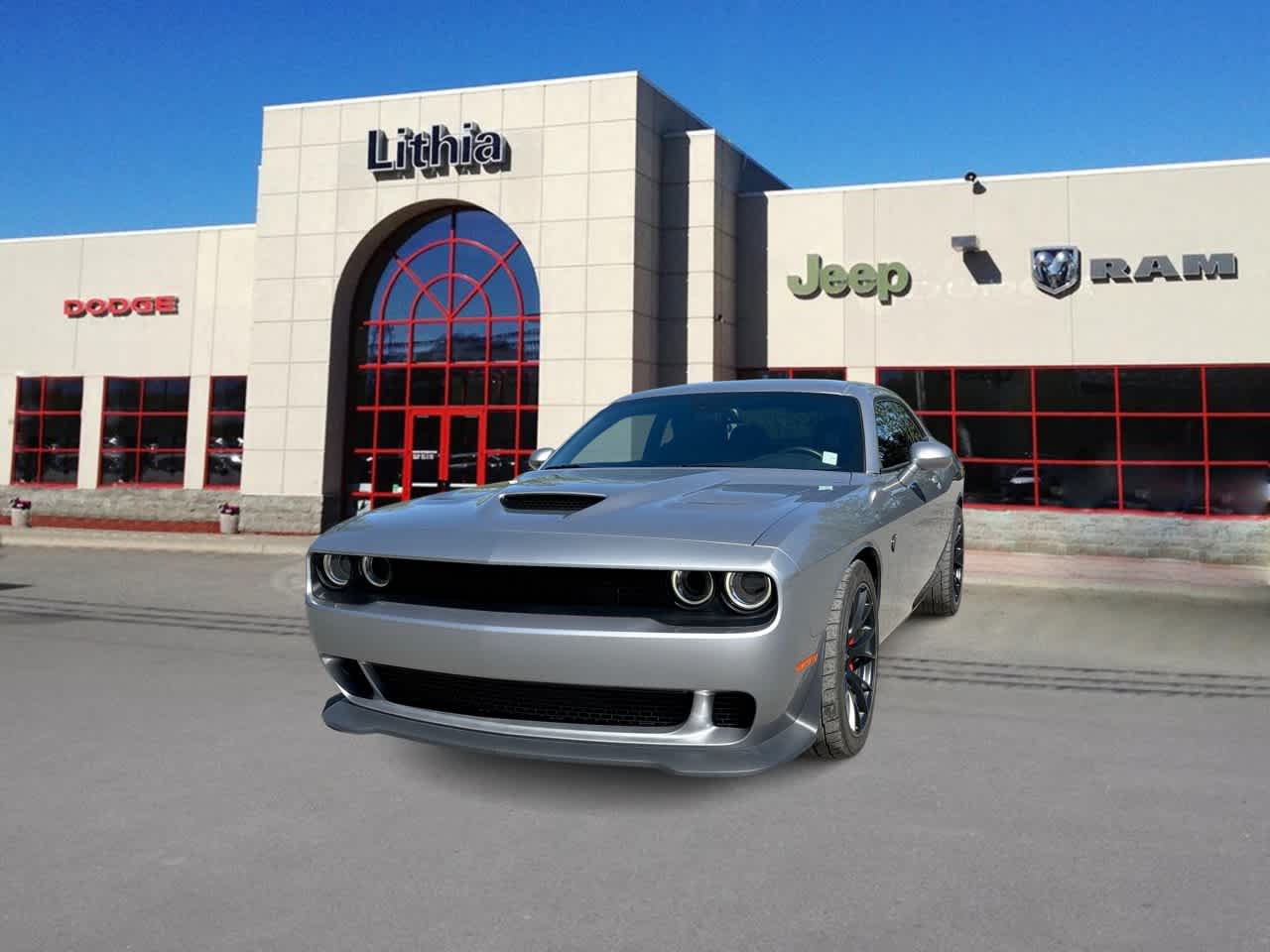 2015 Dodge Challenger SRT Hellcat's photo