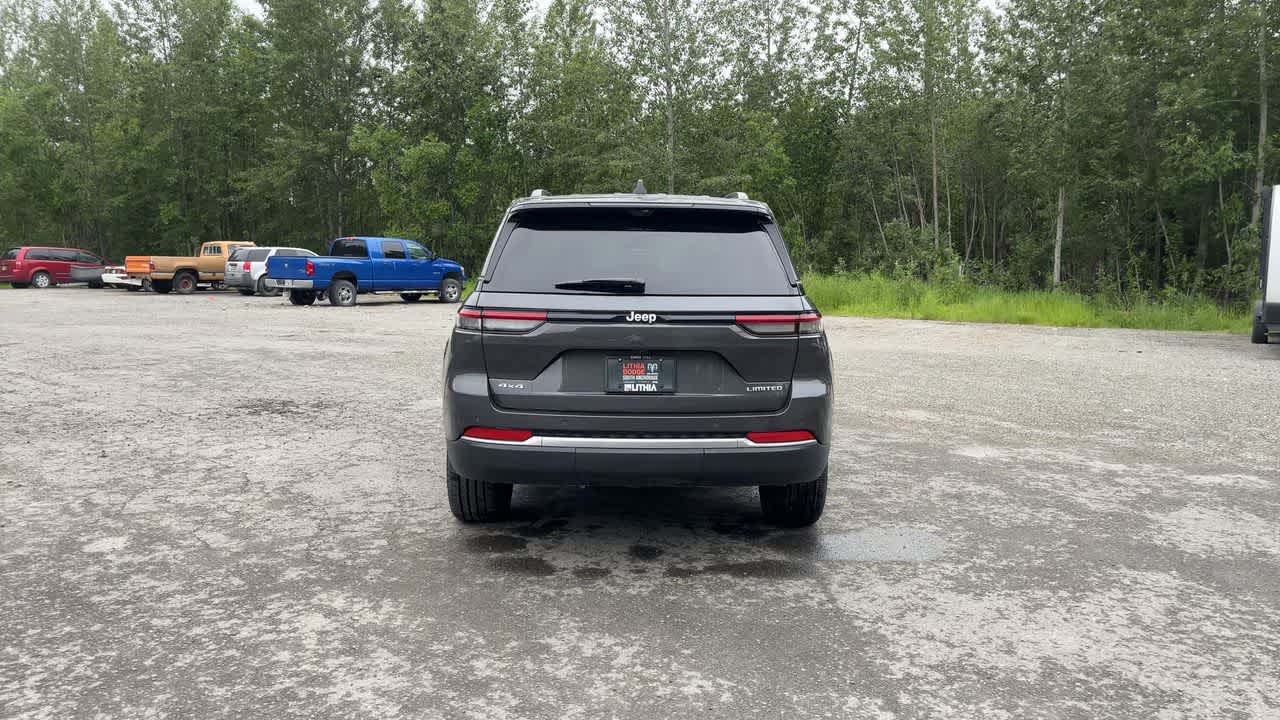 Thumbnail: 2026 Jeep Grand Cherokee - 12