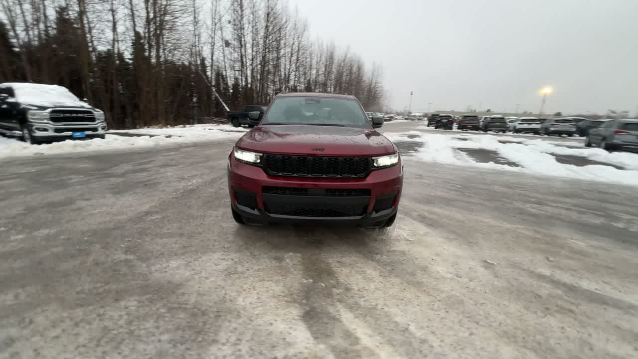 Thumbnail: 2025 Jeep Grand Cherokee - 4