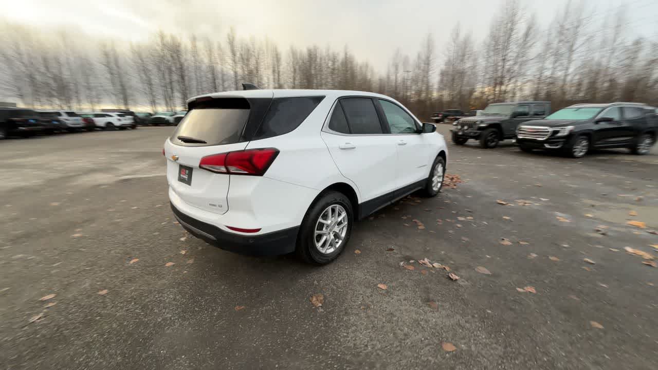 Thumbnail: 2024 Chevrolet Equinox - 14