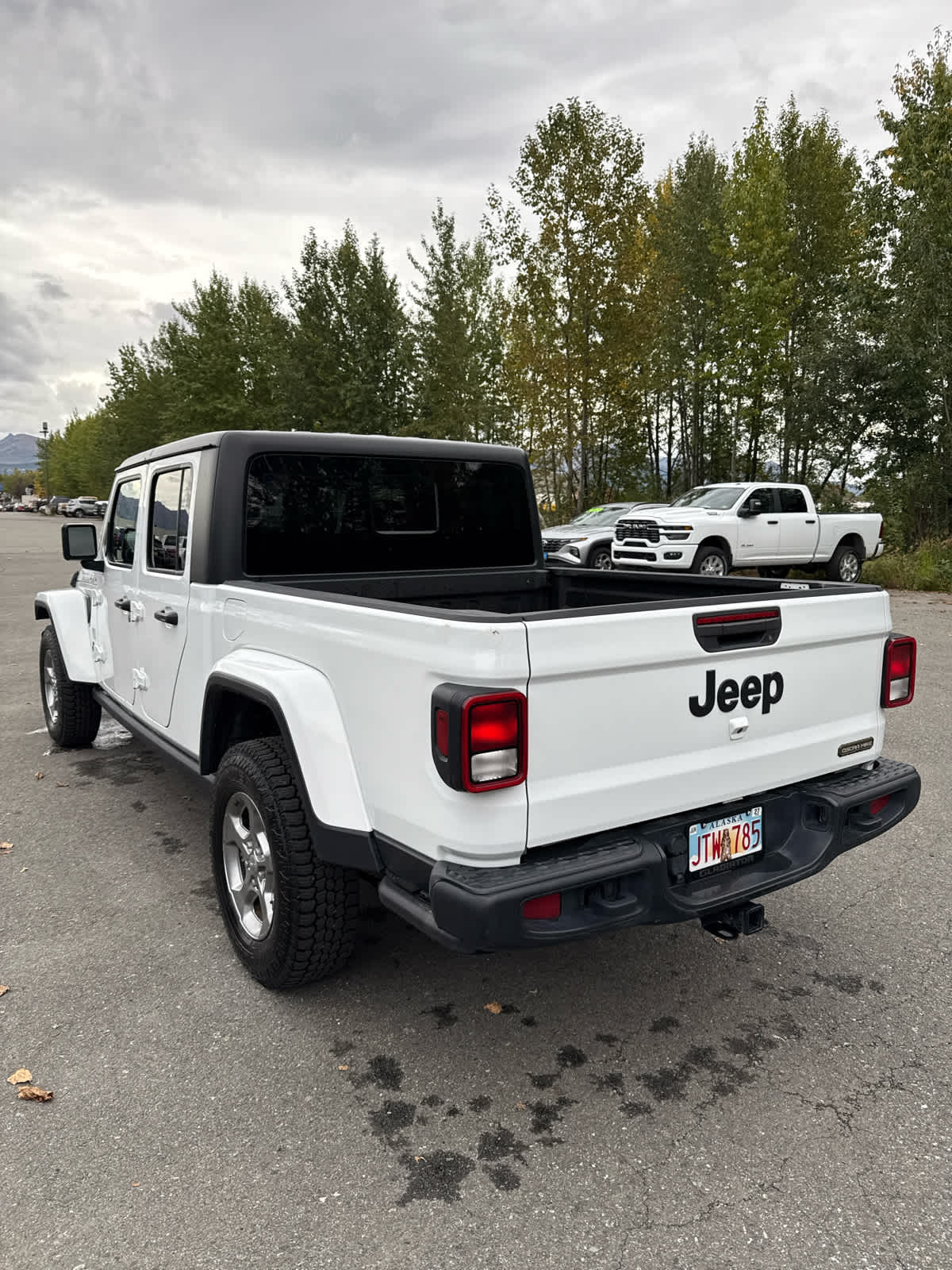 2021 Jeep Gladiator Freedom photo 3
