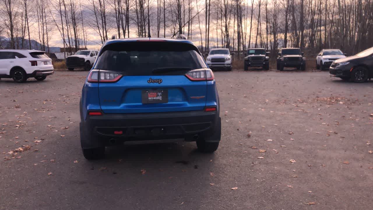 Thumbnail: 2022 Jeep Cherokee - 11