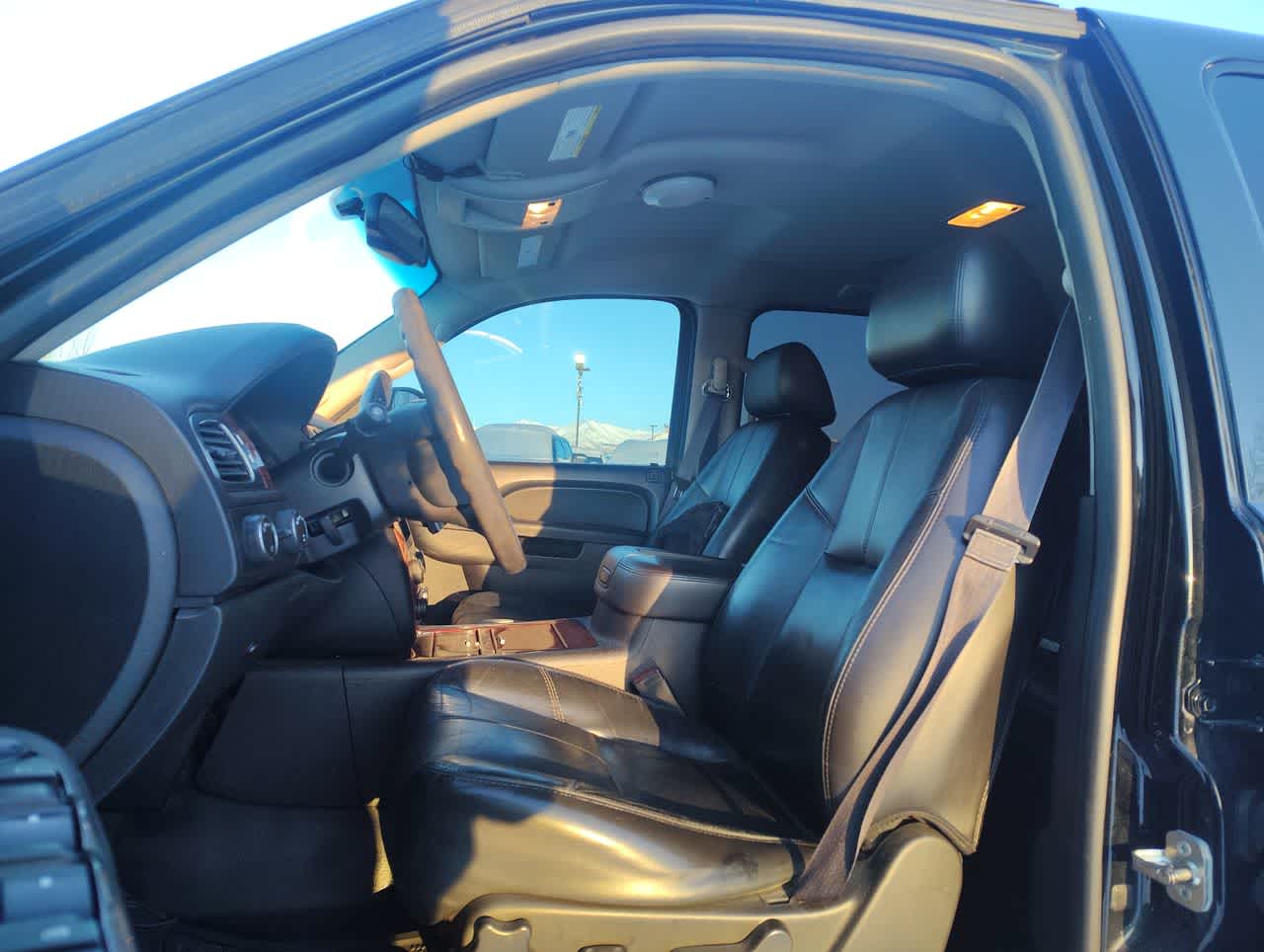 Thumbnail: 2014 Chevrolet Tahoe - 23