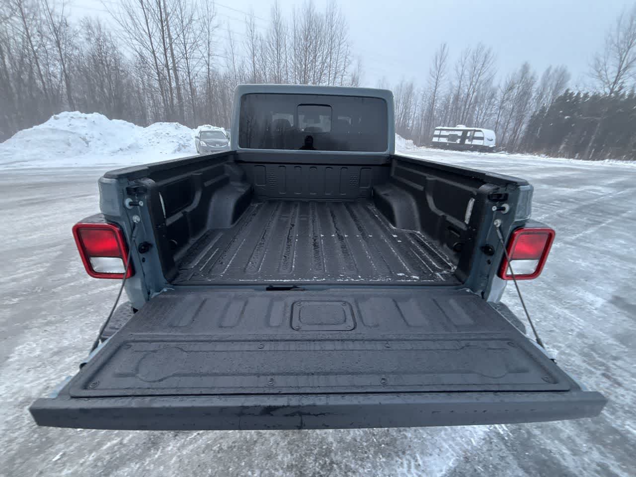 Thumbnail: 2026 Jeep Gladiator - 19