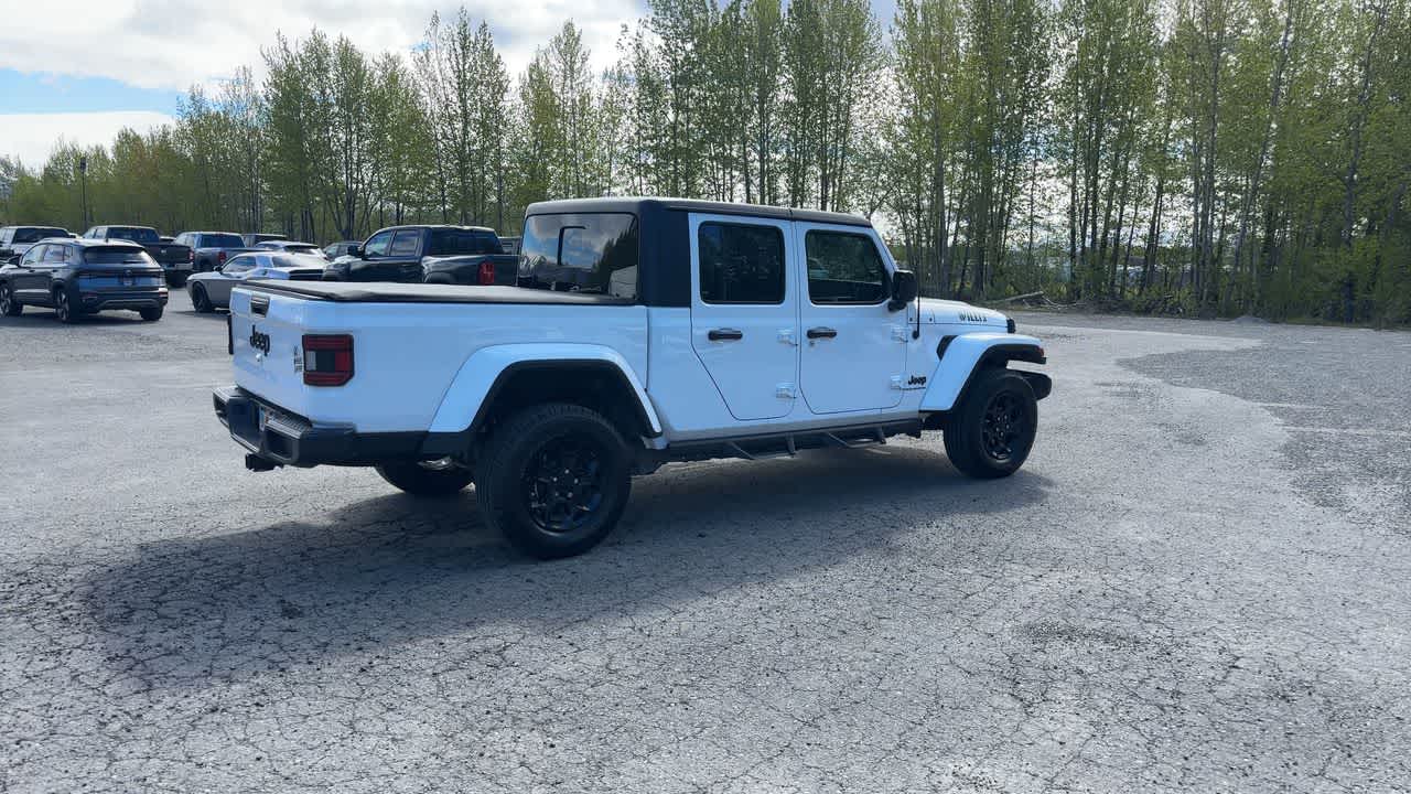 Thumbnail: 2023 Jeep Gladiator - 15