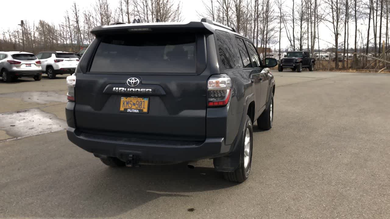 Thumbnail: 2024 Toyota 4Runner - 12