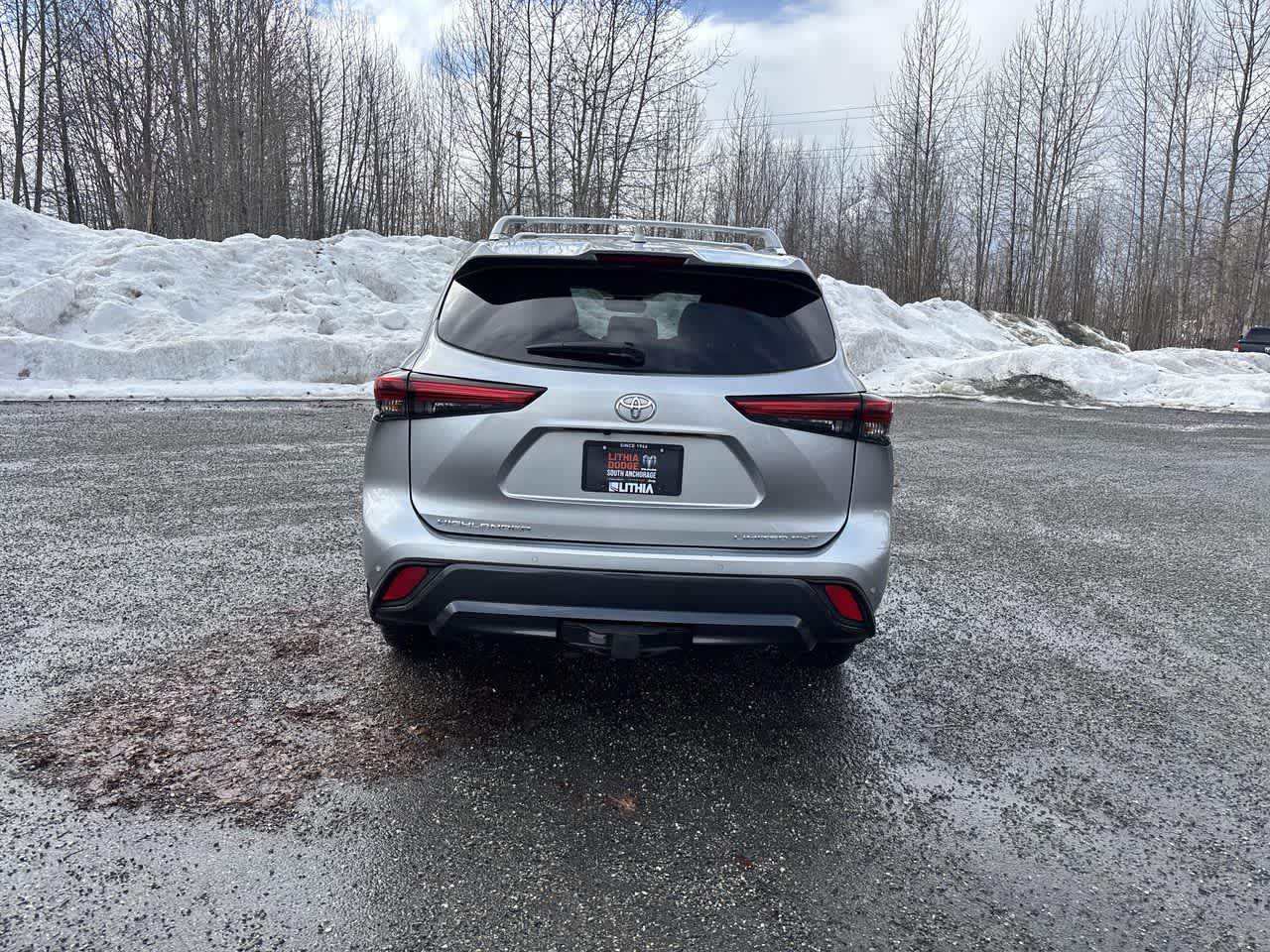 Thumbnail: 2021 Toyota Highlander - 7