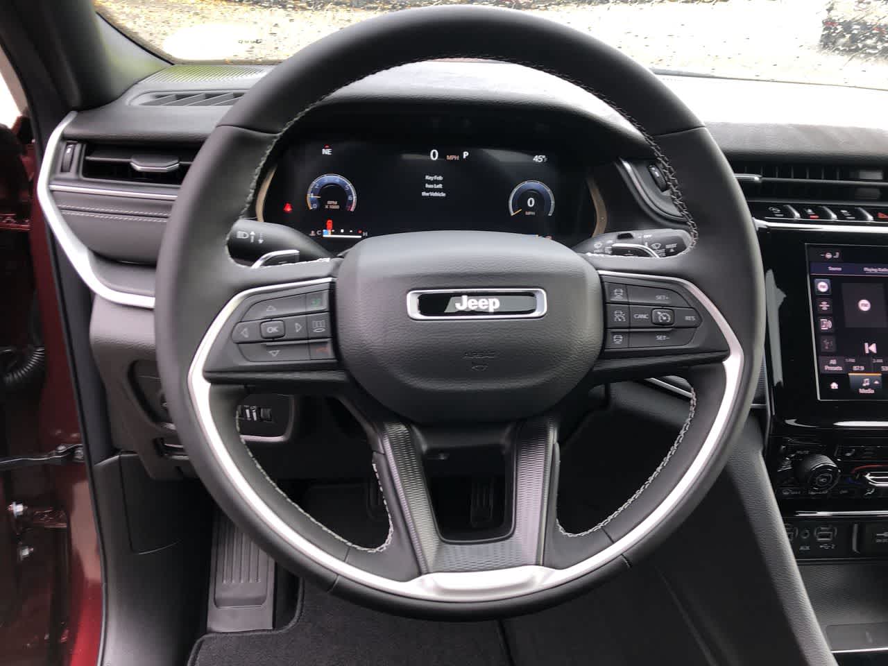 Thumbnail: 2025 Jeep Grand Cherokee - 25