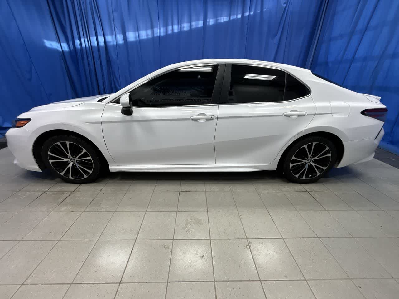 Thumbnail: 2019 Toyota Camry - 5