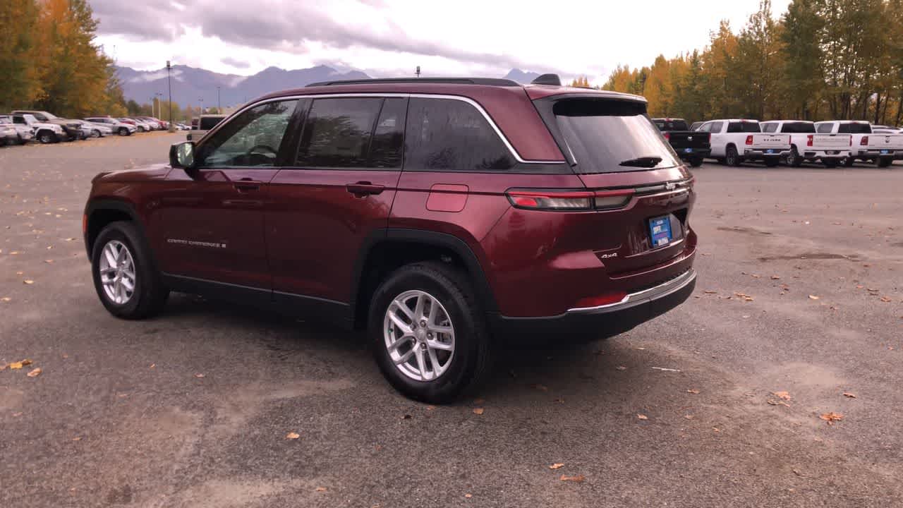 Thumbnail: 2025 Jeep Grand Cherokee - 10