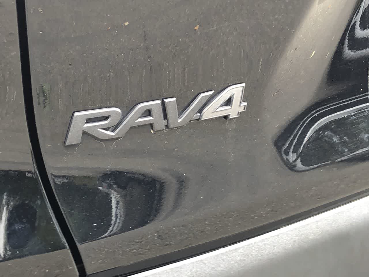 Thumbnail: 2024 Toyota RAV4 - 18