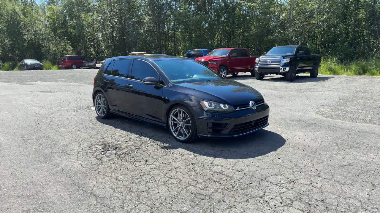 Thumbnail: 2017 Volkswagen Golf - 2
