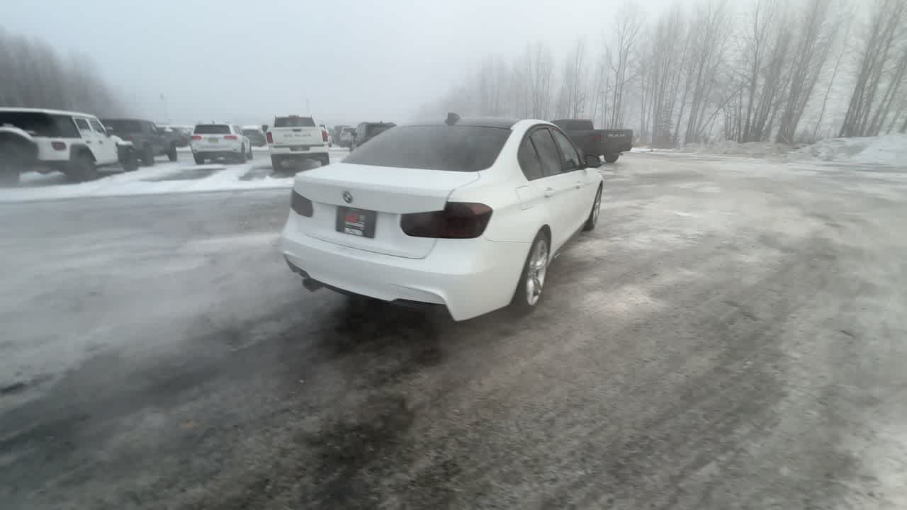 Thumbnail: 2013 BMW 3 Series - 13