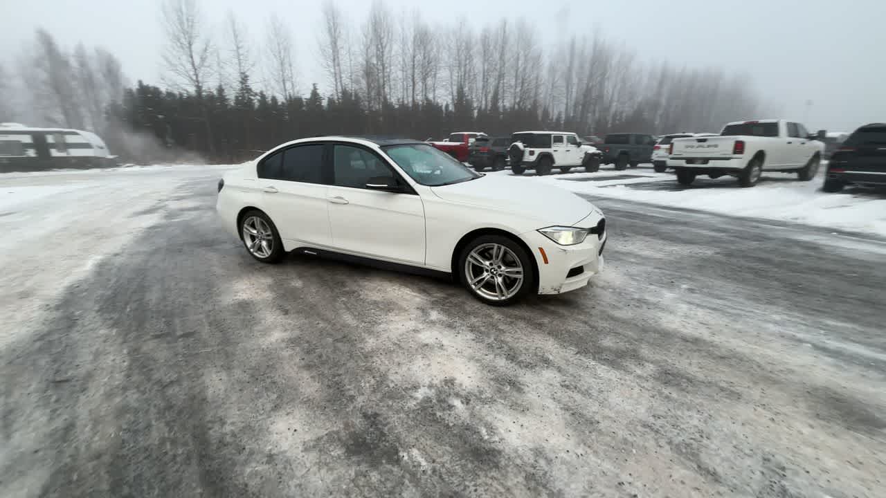 Thumbnail: 2013 BMW 3 Series - 17