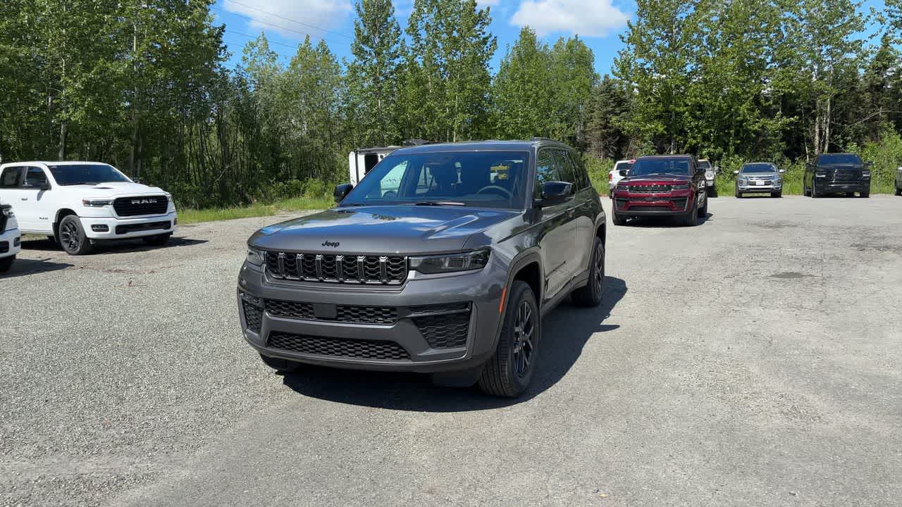 Thumbnail: 2026 Jeep Grand Cherokee - 5