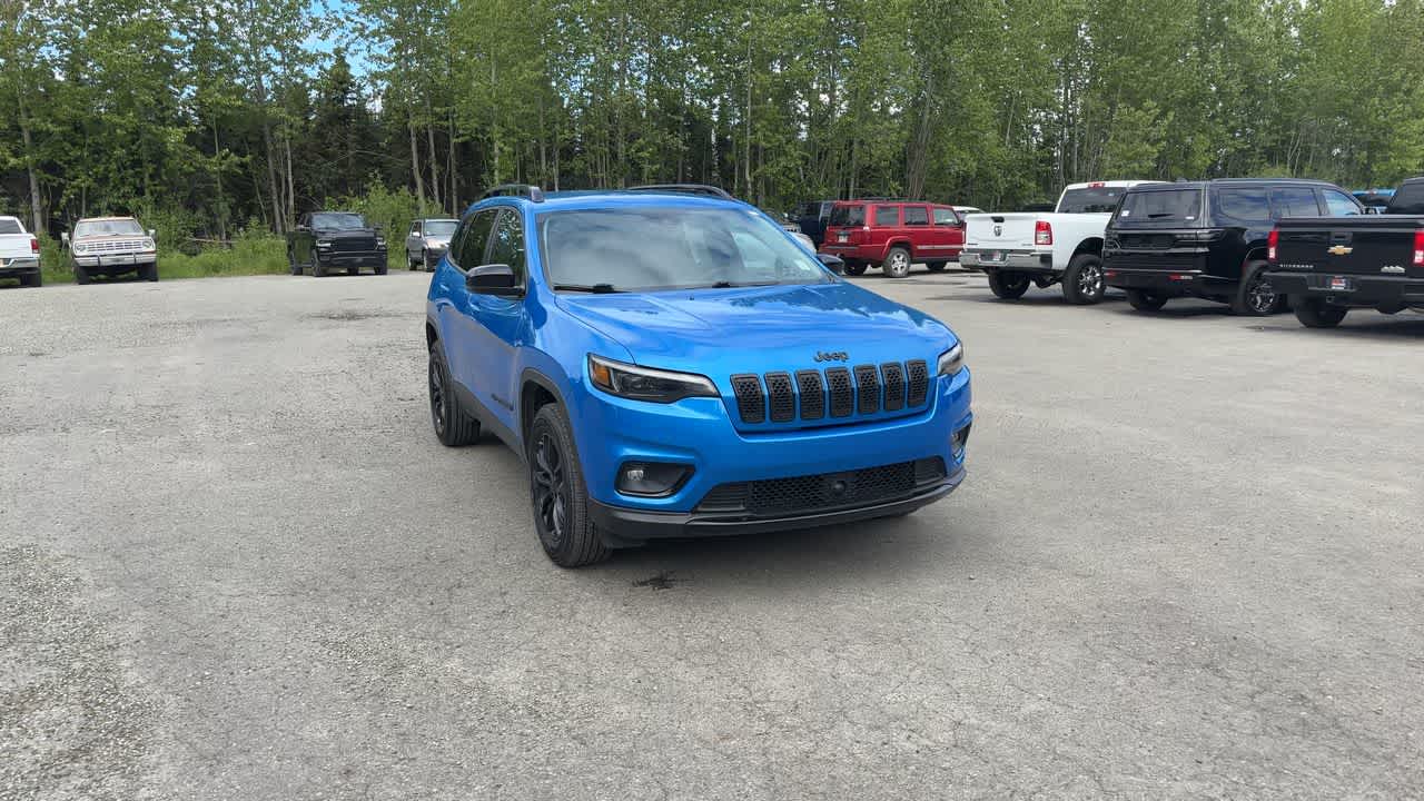 Thumbnail: 2023 Jeep Cherokee - 3