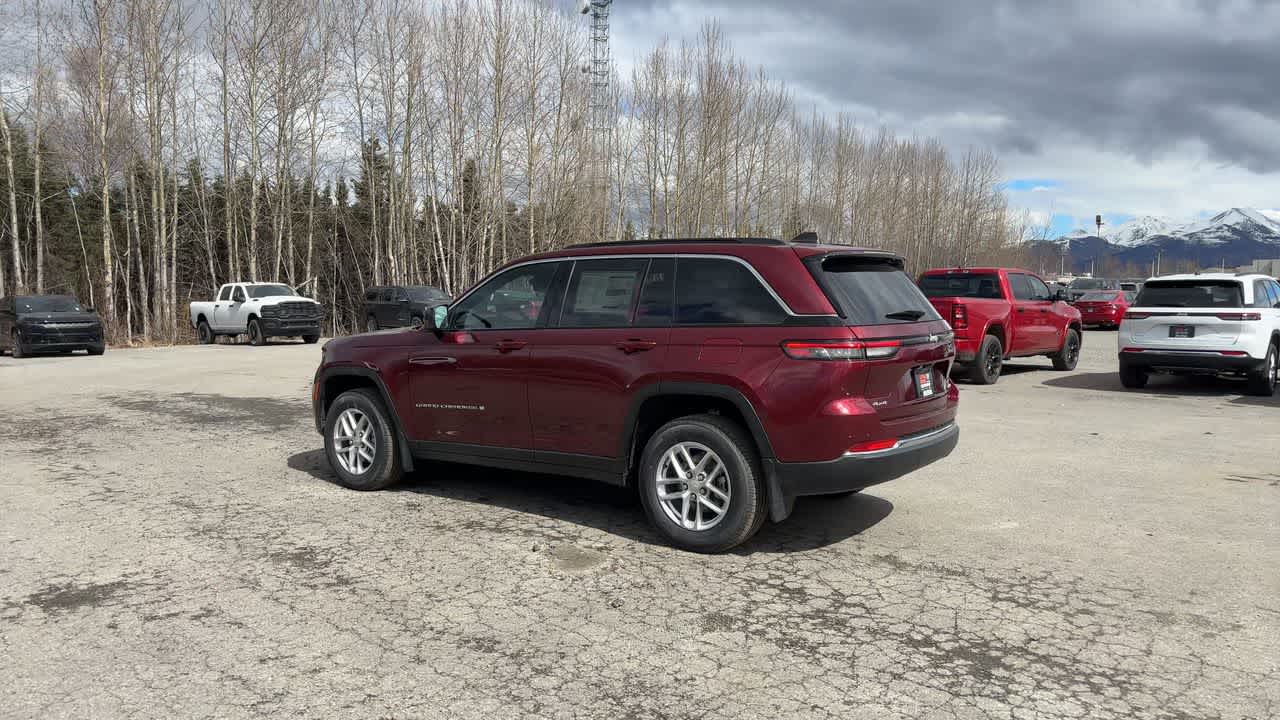 Thumbnail: 2026 Jeep Grand Cherokee - 10