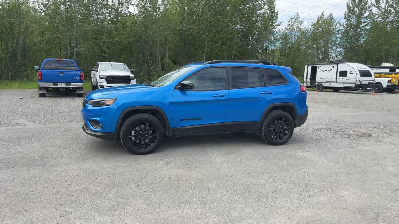 Thumbnail: 2023 Jeep Cherokee - 7