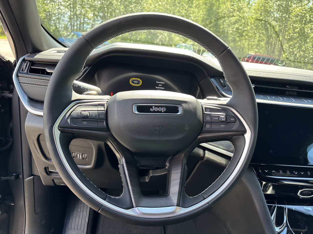 Thumbnail: 2026 Jeep Grand Cherokee - 25