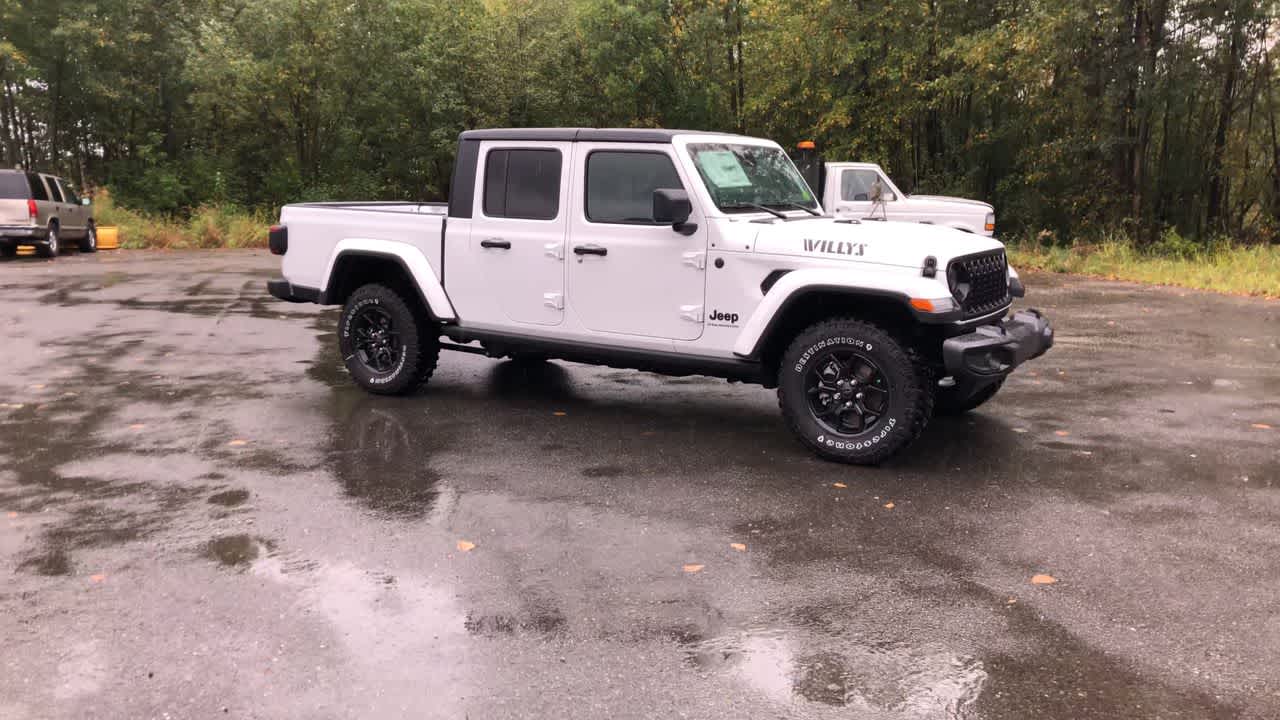 Thumbnail: 2025 Jeep Gladiator - 2