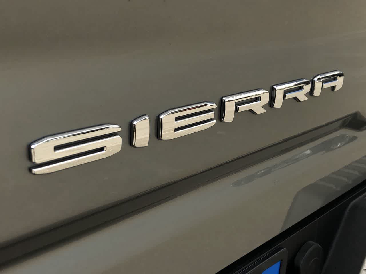 Thumbnail: 2025 GMC Sierra 2500 - 19