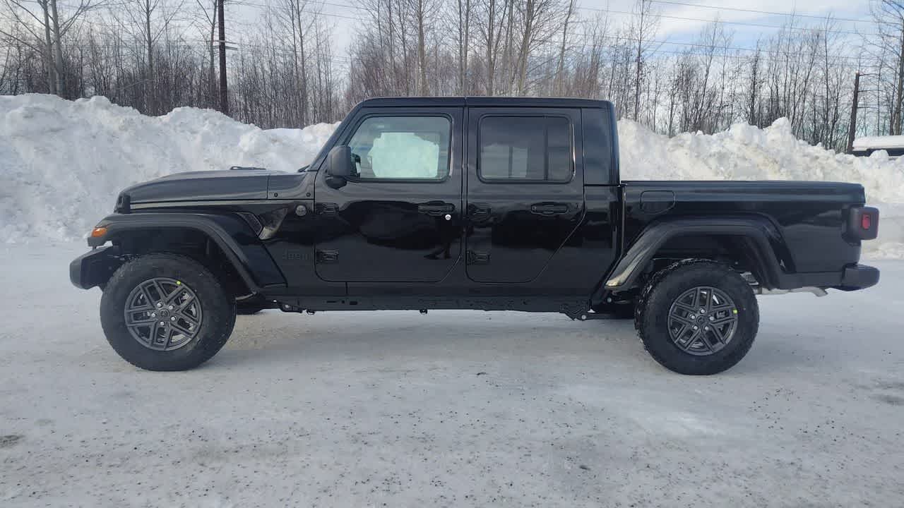 Thumbnail: 2026 Jeep Gladiator - 6