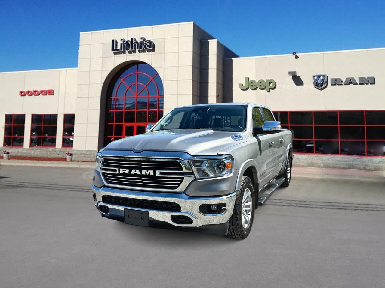 2022 RAM 1500 Laramie 4x4 Crew Cab 5'7's photo