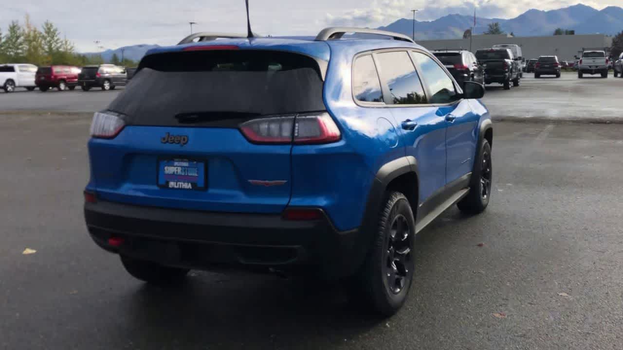 Thumbnail: 2021 Jeep Cherokee - 13