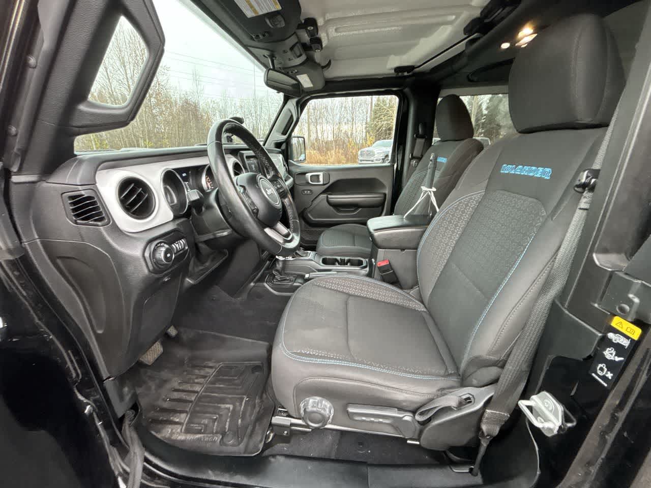 Thumbnail: 2021 Jeep Wrangler - 21