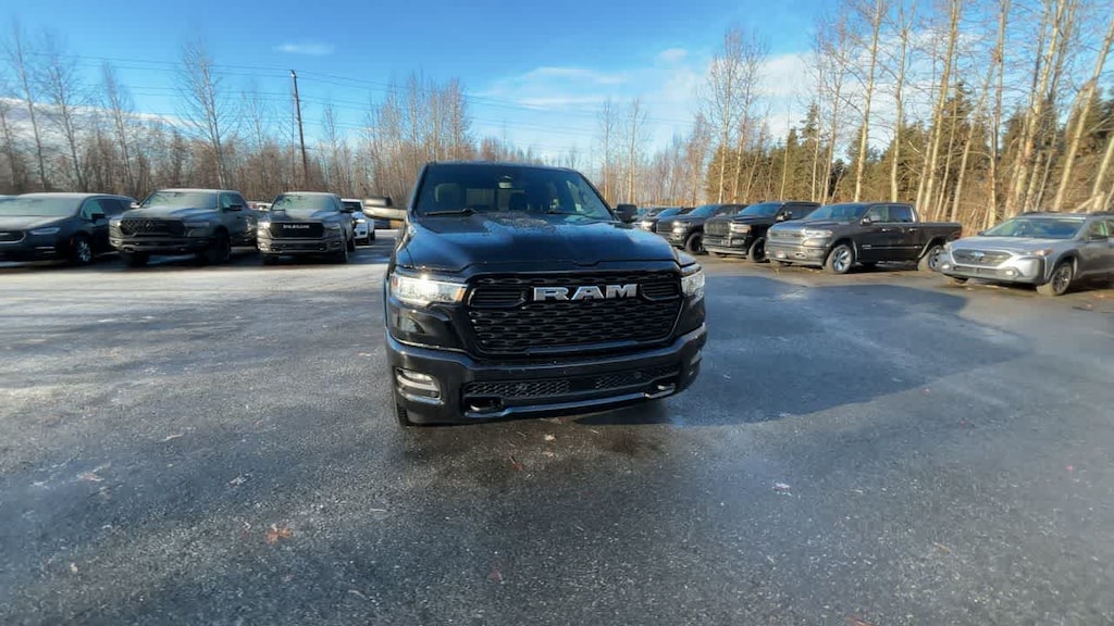 New 2026 Ram 1500 BIG HORN CREW CAB 4X4 5'7 BOX Pickup