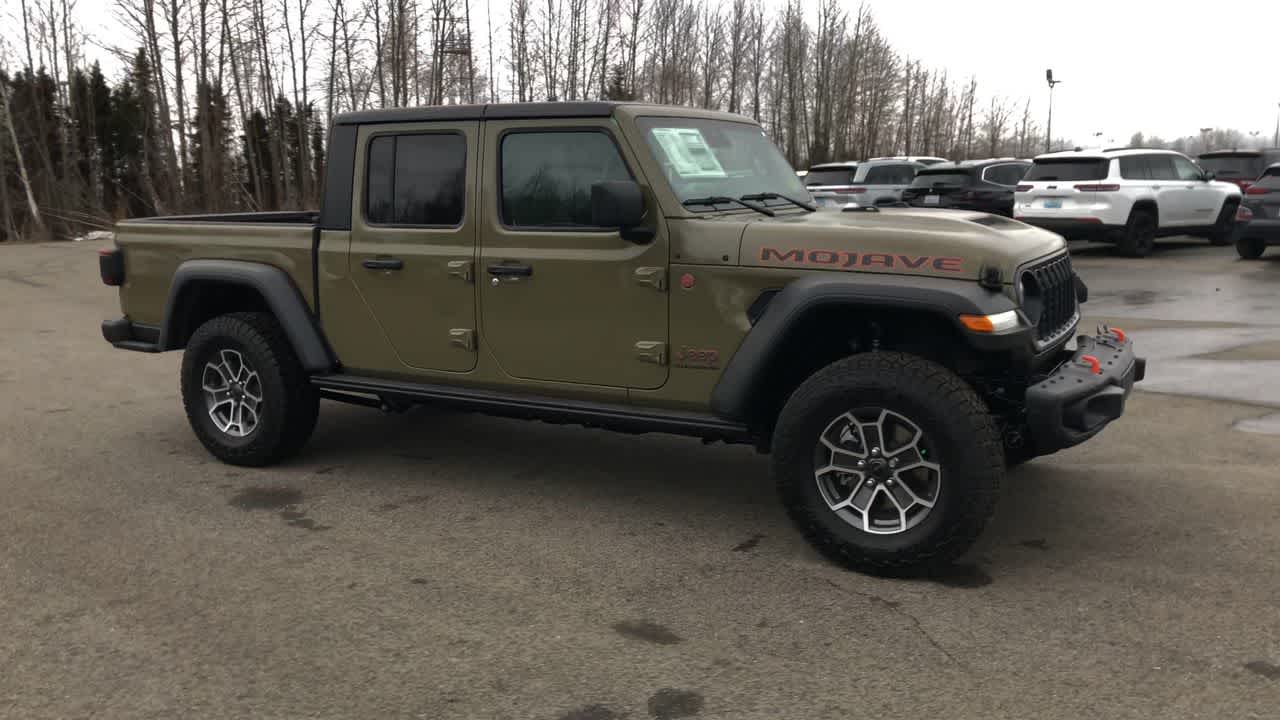 Thumbnail: 2025 Jeep Gladiator - 17