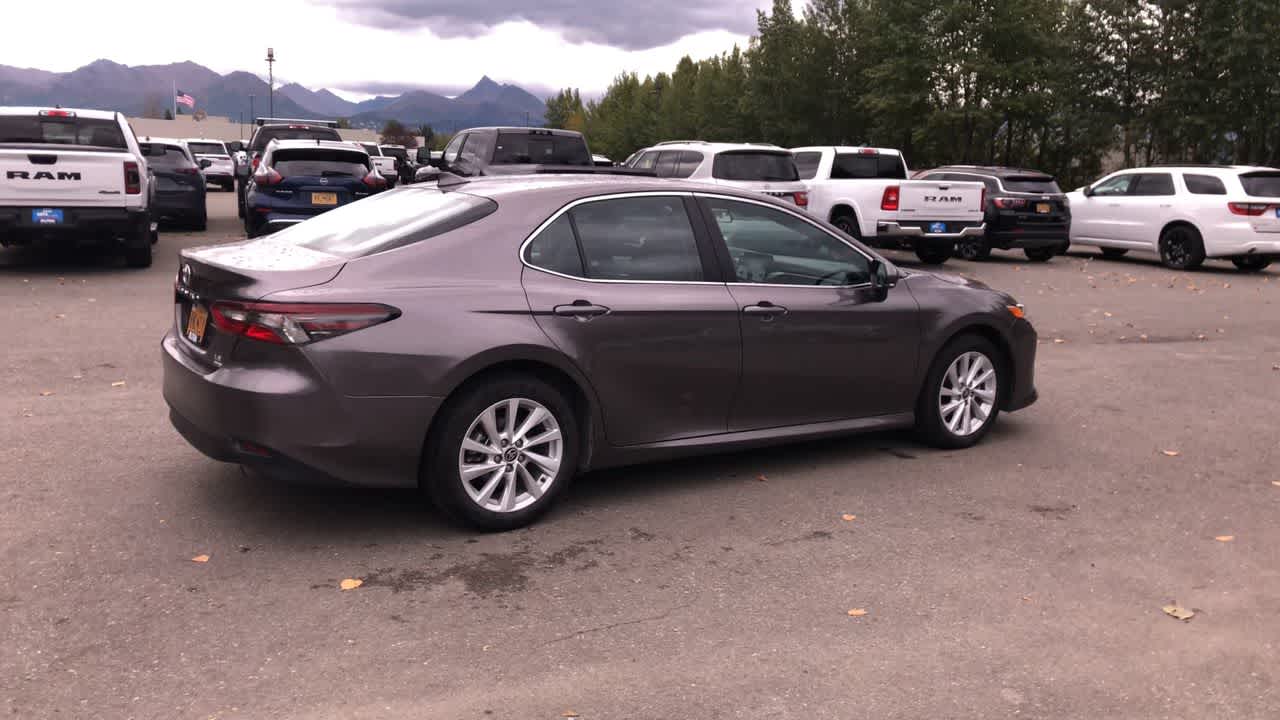 Thumbnail: 2024 Toyota Camry - 14