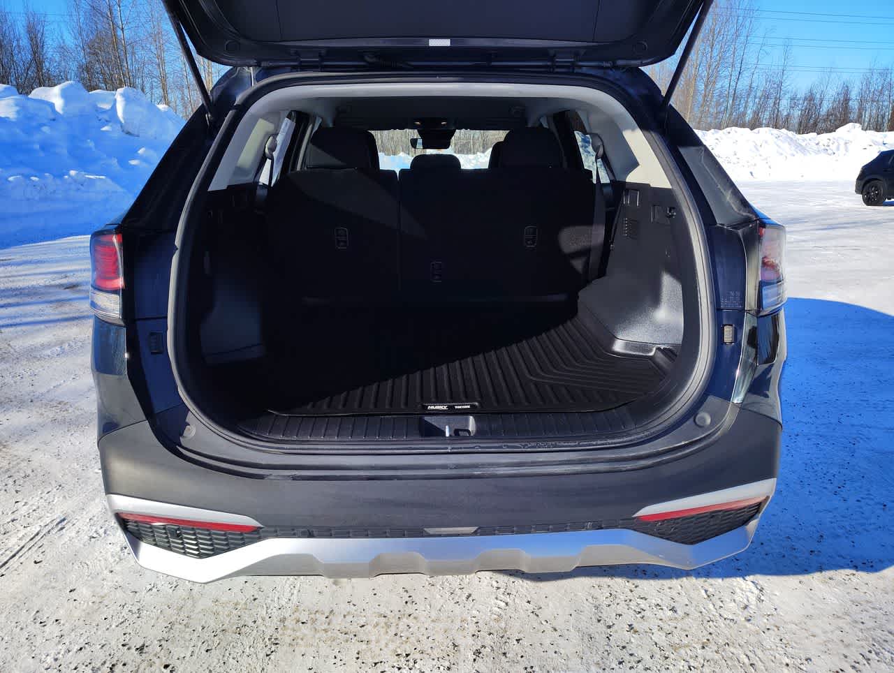 Thumbnail: 2023 Kia Sportage - 12