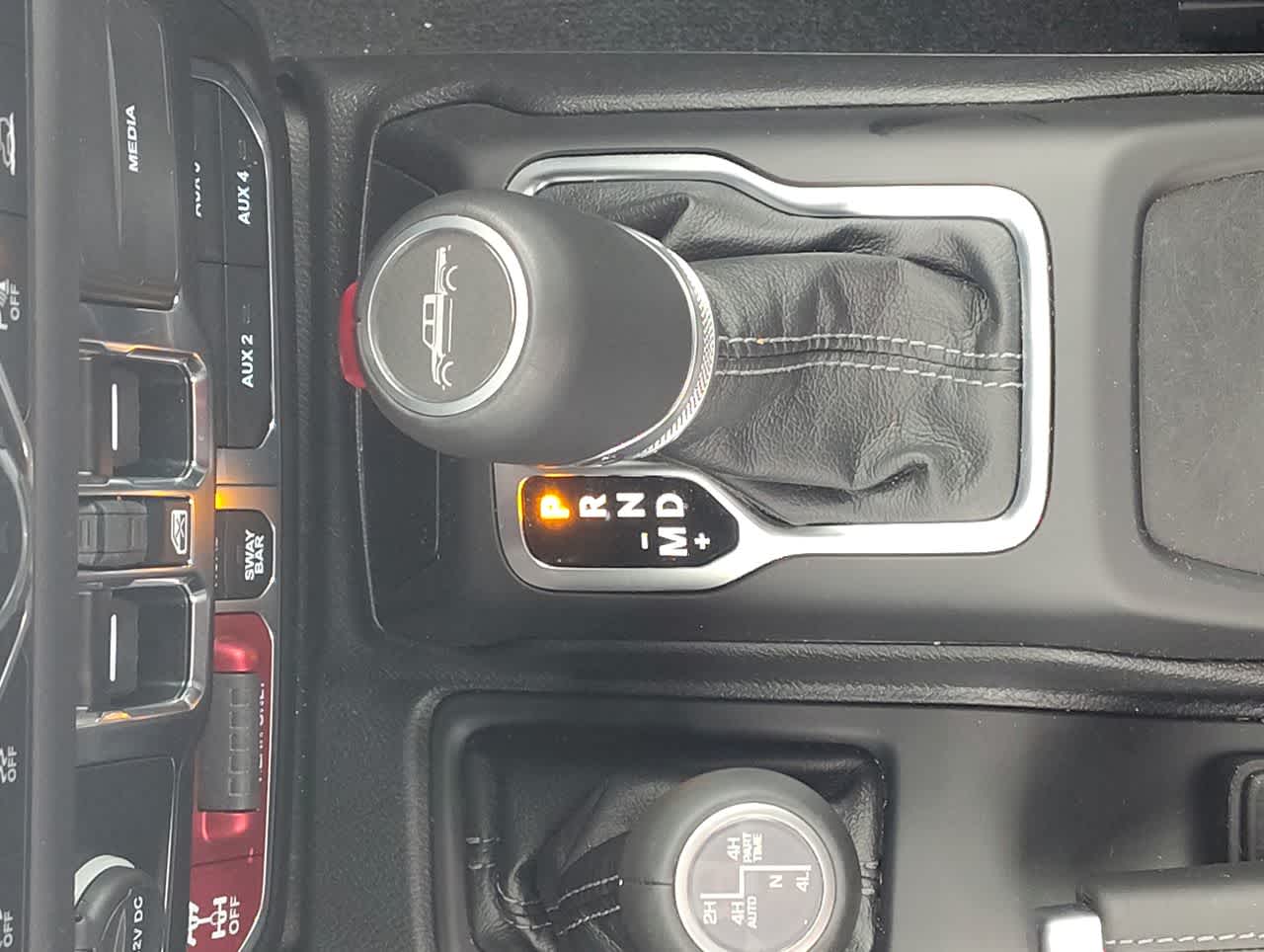 Thumbnail: 2024 Jeep Gladiator - 27