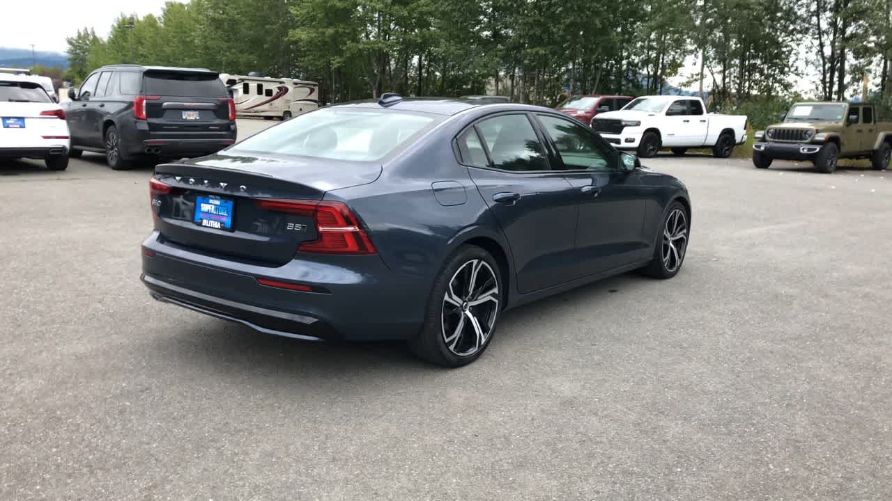 Thumbnail: 2024 Volvo S60 - 13