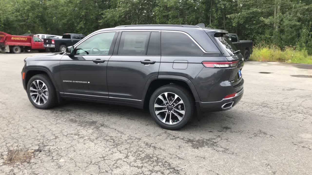 Thumbnail: 2025 Jeep Grand Cherokee - 10