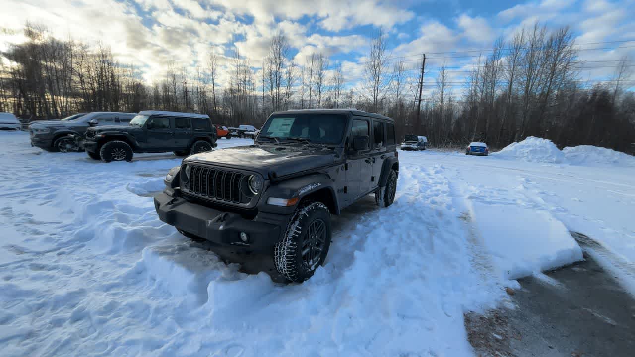 Thumbnail: 2026 Jeep Wrangler - 6